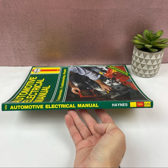 Haynes Automotive Electrical Manual Book - Picture 2 of 8